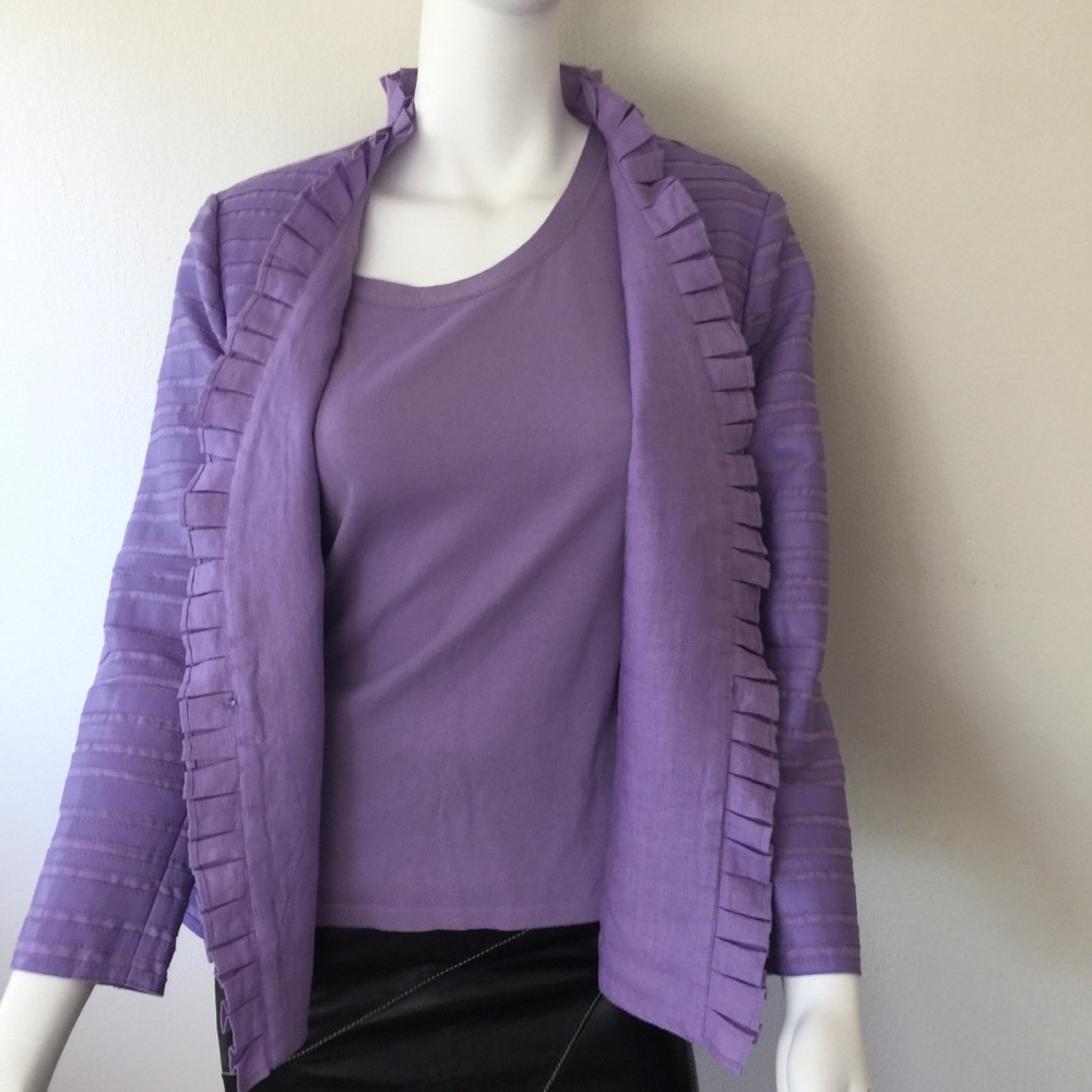 EUC Lafayette 148 NY lavender shell & leather/ linen blazer set